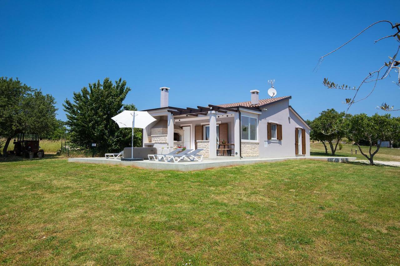 Villa Irena Medulin Exterior photo